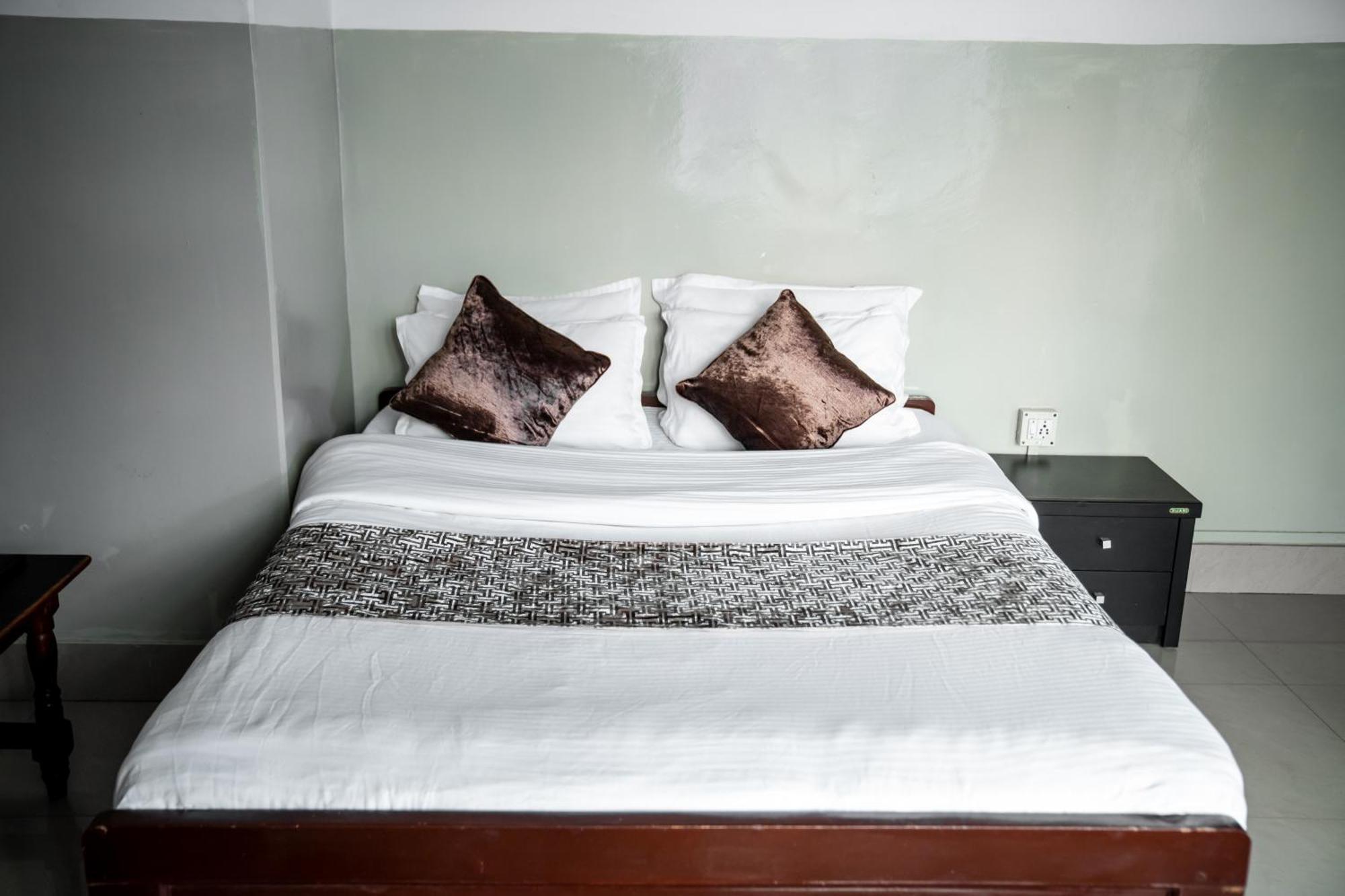 2K Hotel Kohima Ngoại thất bức ảnh