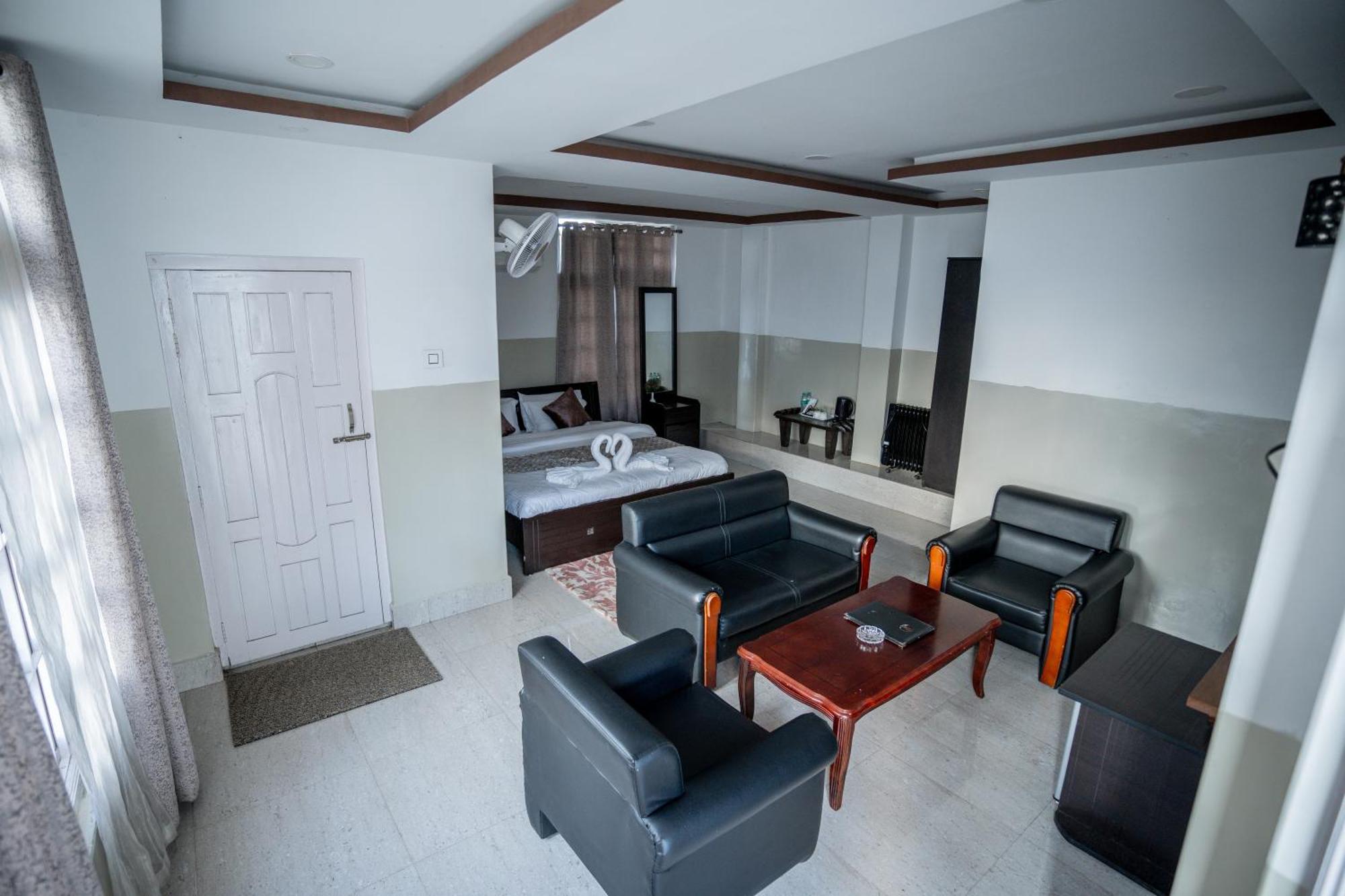 2K Hotel Kohima Ngoại thất bức ảnh