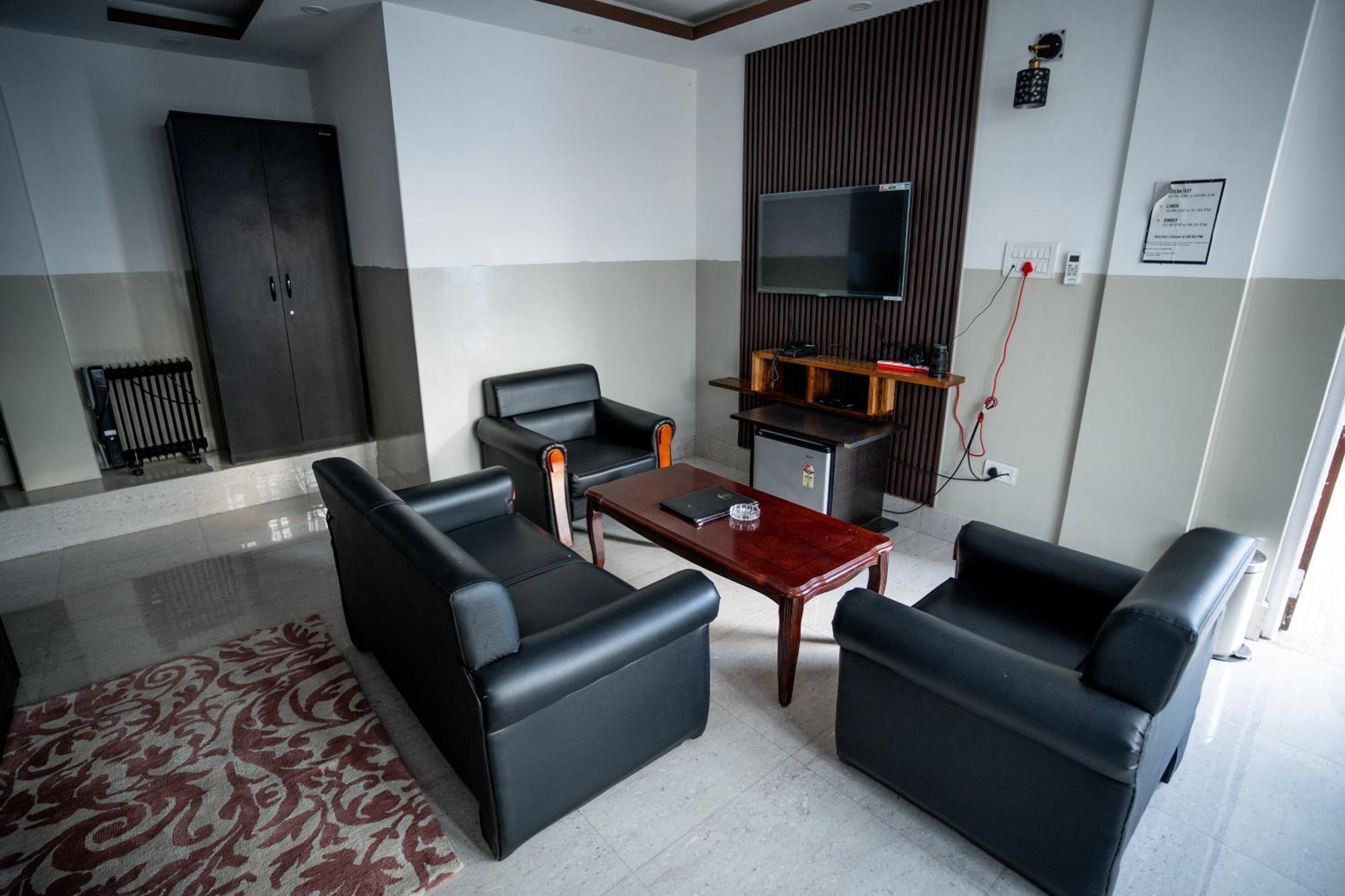 2K Hotel Kohima Ngoại thất bức ảnh