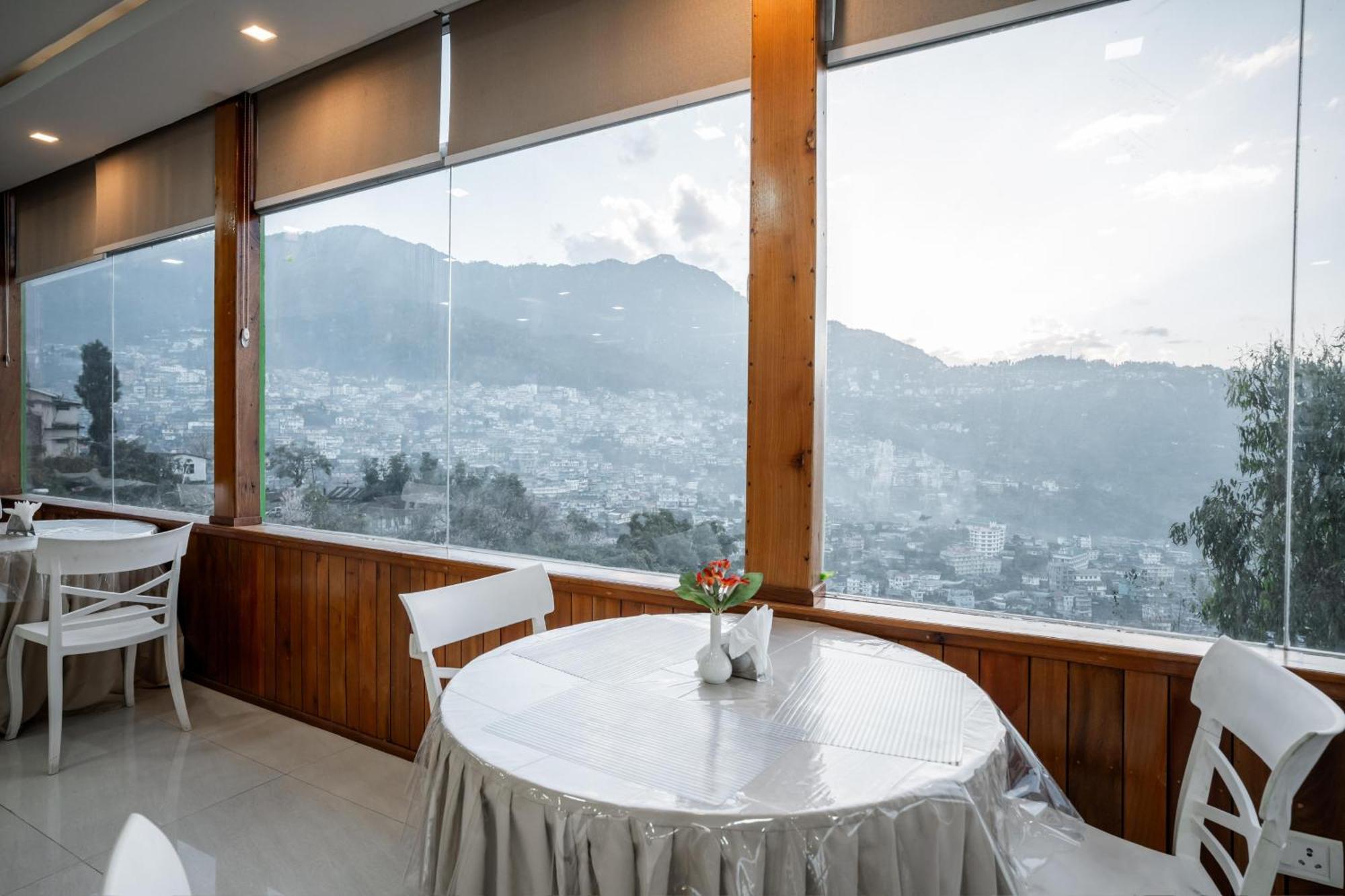 2K Hotel Kohima Ngoại thất bức ảnh