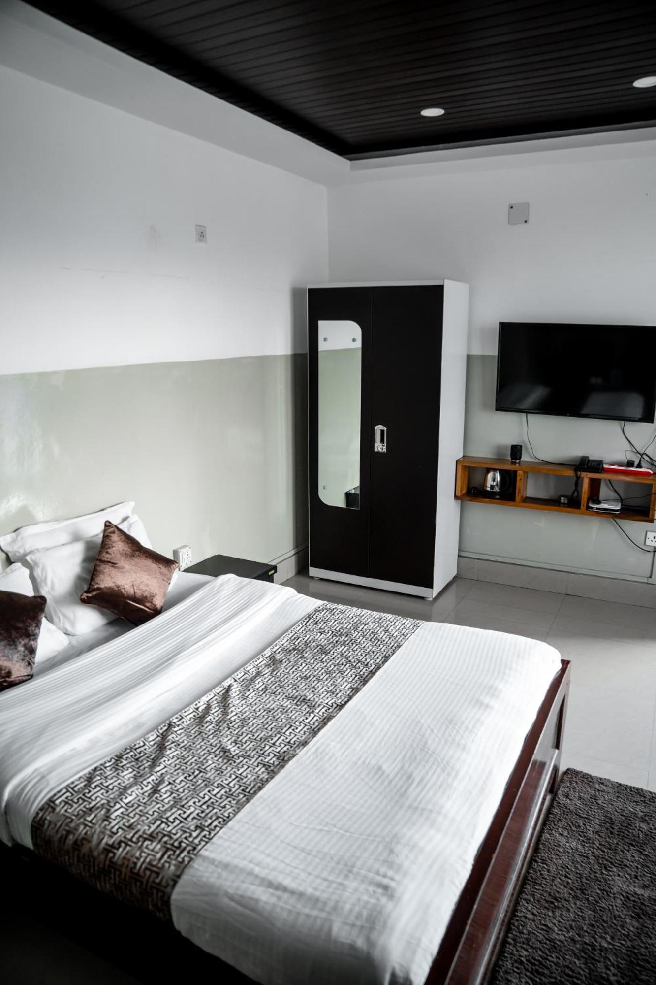 2K Hotel Kohima Ngoại thất bức ảnh