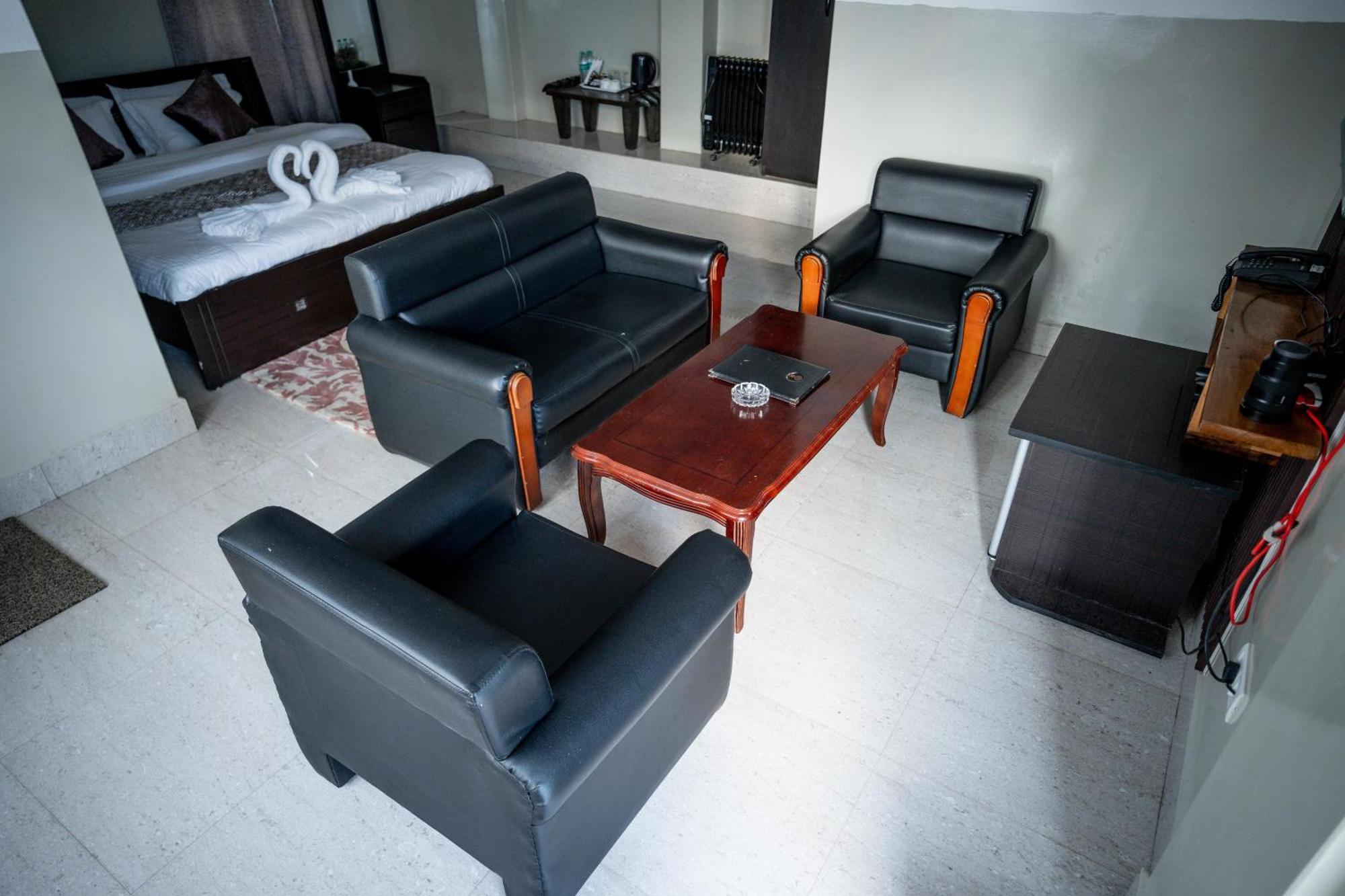 2K Hotel Kohima Ngoại thất bức ảnh